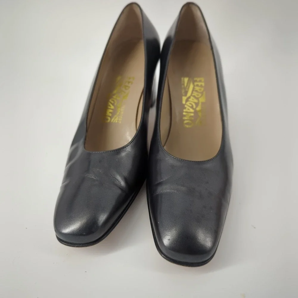Salvatore Ferragamo Women's Shoes Size‎ 6.5 B Black Pumps Heels Designer *Read*